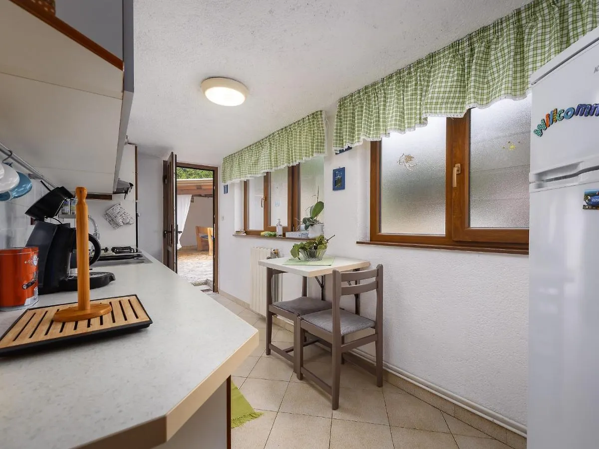 בית נופש הוילה פורץ Casa Astrid Materada