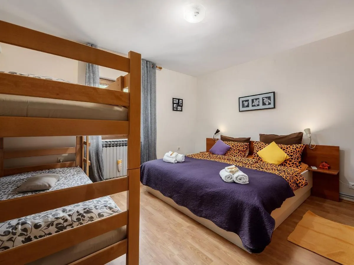 הוילה פורץ Casa Astrid Materada